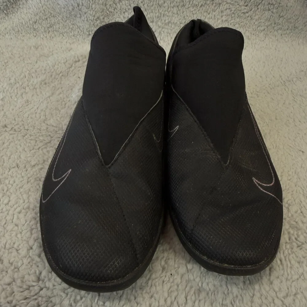 NIKE Phantom Vision Black Soccer Sneaker Mens 11 Black Shoes CD4173-010